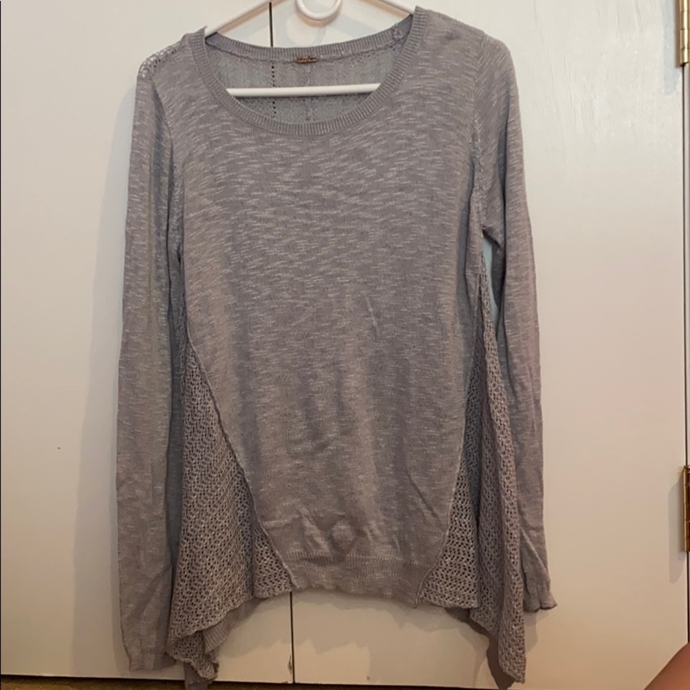 Gray sweater with knitted back detail